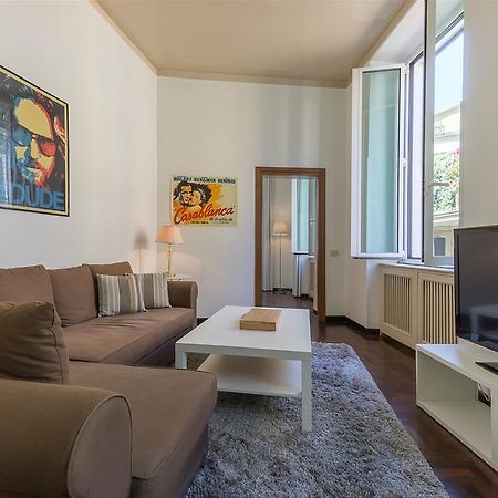 Palazzo Borghese Lovely Flat โรม ภายนอก รูปภาพ